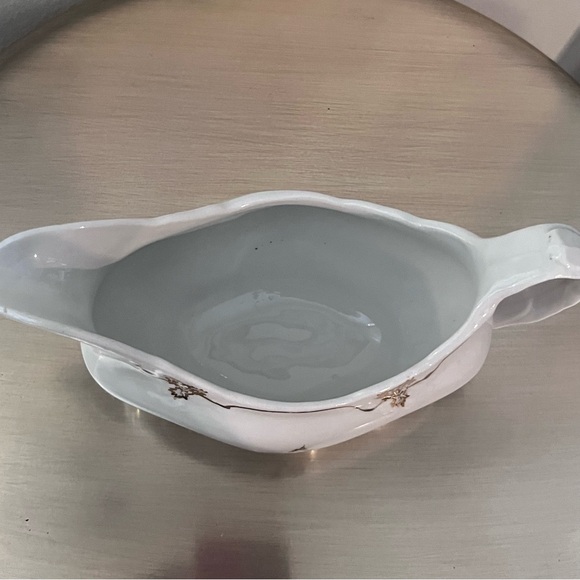 Vintage Porcelain Gravy Boat Wood & Sons Ltd. England Gold Maple Leaf - Picture 4 of 8